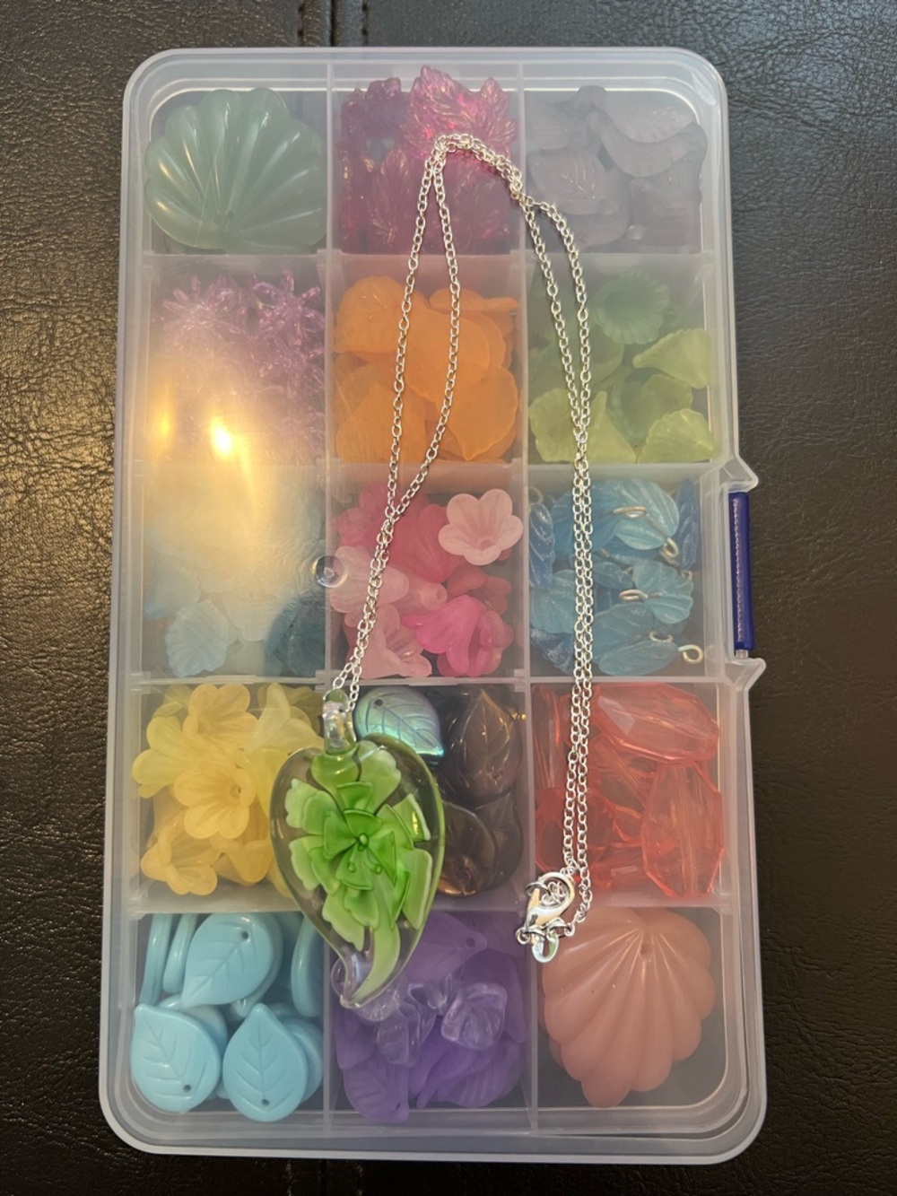 Craft Beads, PETAL & LEAF - DON’T SNIFF, Jewelry Supplies, loose bulk beads - Picture 8 of 8